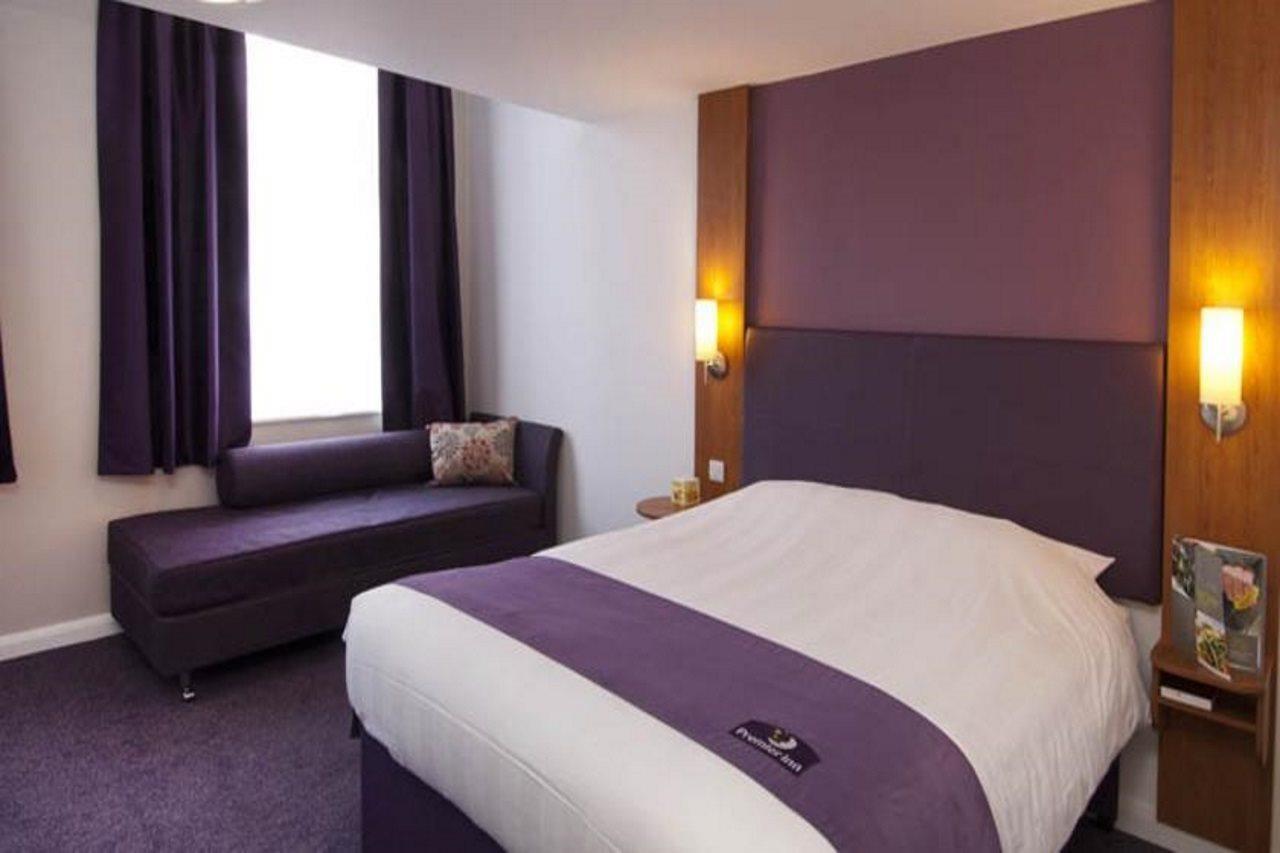 Premier Inn Haydock Park/M6 J23 Warrington Zewnętrze zdjęcie