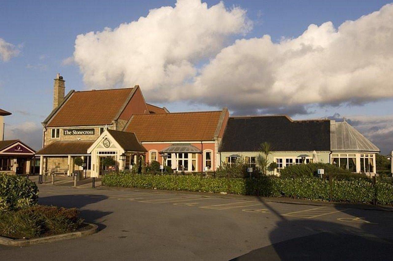 Premier Inn Haydock Park/M6 J23 Warrington Zewnętrze zdjęcie
